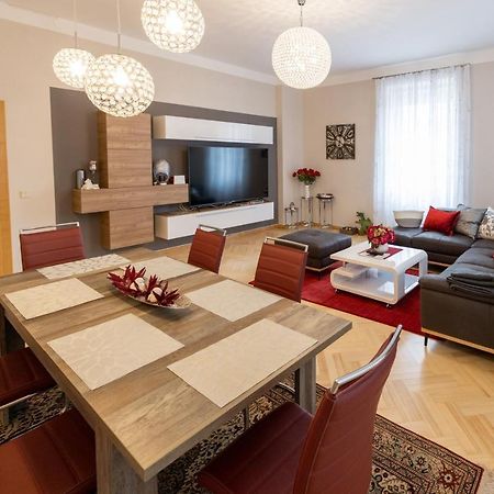 Apartment Lina Klagenfurt am Woerthersee ภายนอก รูปภาพ